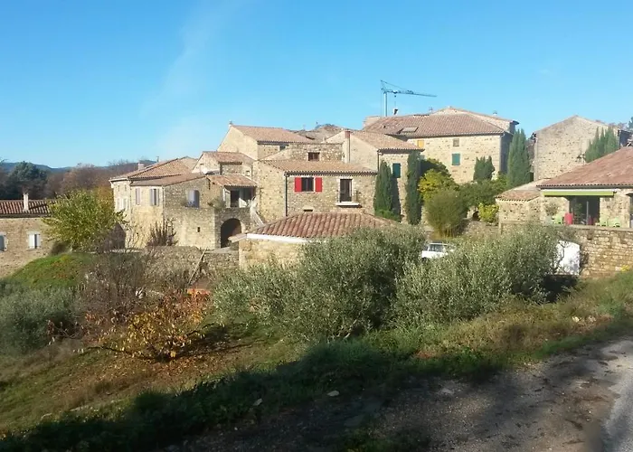 La Manchote Les Assions